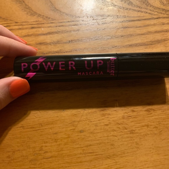 butter LONDON Other - Butter London Power Up Mascara
